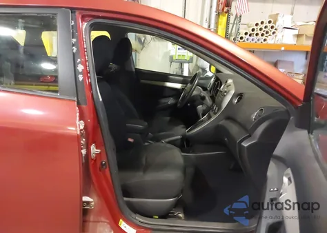 2009 Pontiac Vibe z USA, uszkodzony, nr VIN 5Y2SP67049Z471333